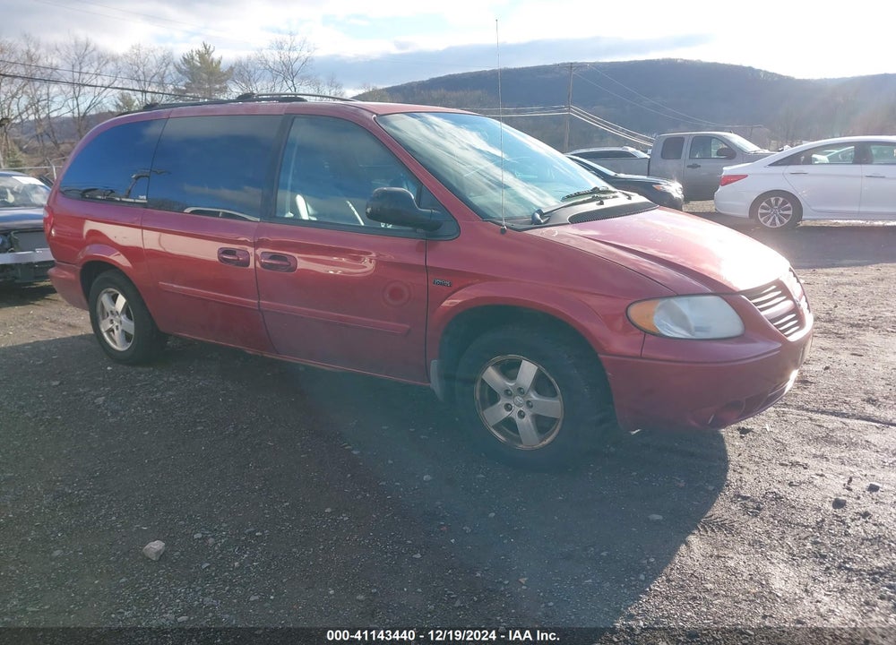 2007 DODGE GRAND CARAVAN SXT VIN: 2D4GP44L27R276849