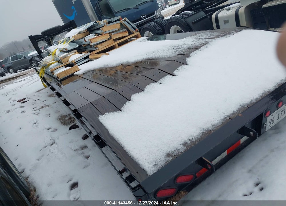 2022 QUALITY 26' GOOSENECK FLATBED VIN: 7RA2G2623NS002051