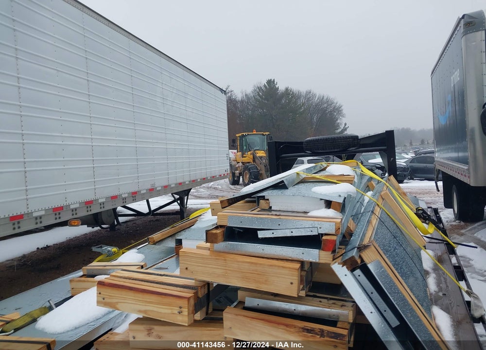 2022 QUALITY 26' GOOSENECK FLATBED VIN: 7RA2G2623NS002051