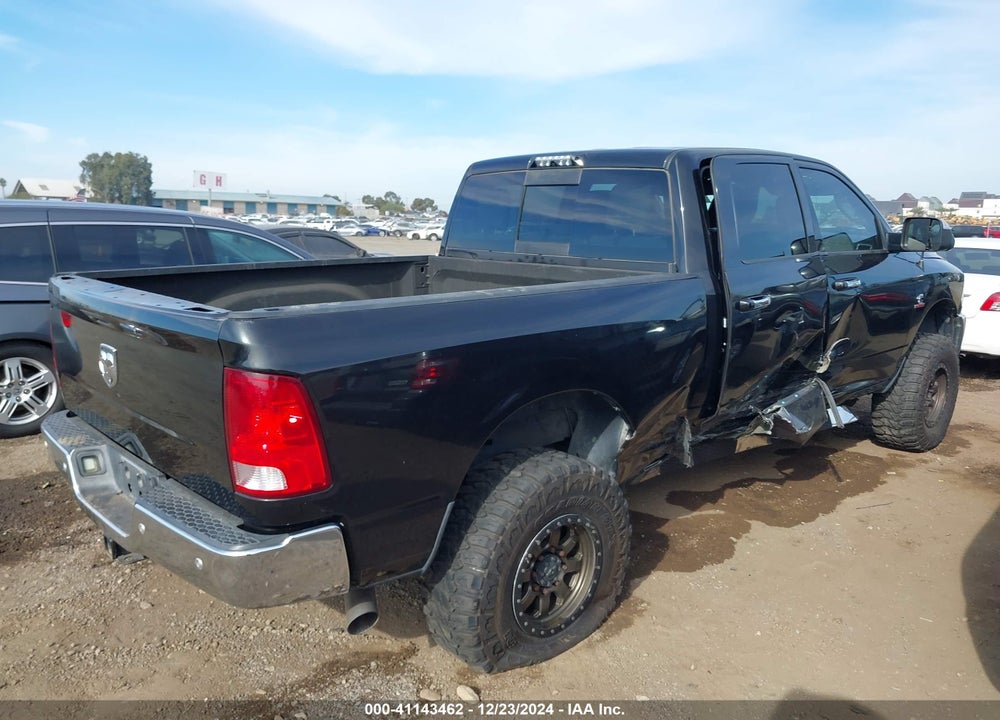 2017 RAM 2500 BIG HORN 4X4 6'4 BOX VIN: 3C6UR5DL9HG630574