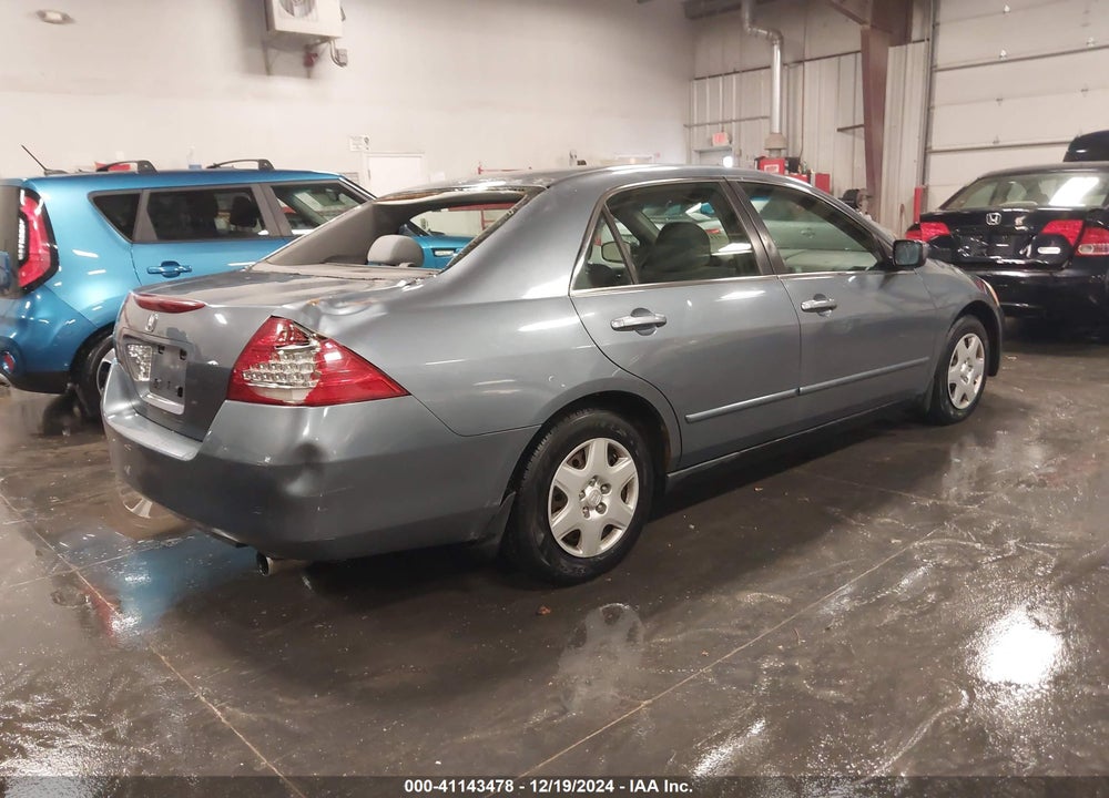 2007 HONDA ACCORD 2.4 LX VIN: 1HGCM56477A001421