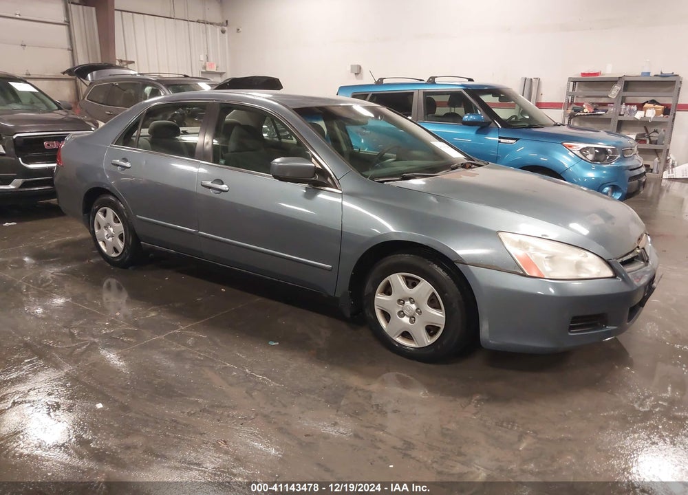 2007 HONDA ACCORD 2.4 LX VIN: 1HGCM56477A001421