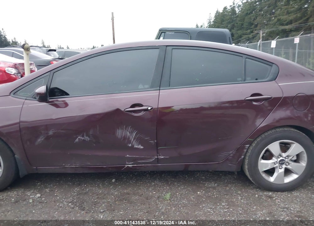 2017 KIA FORTE LX VIN: 3KPFK4A72HE146328