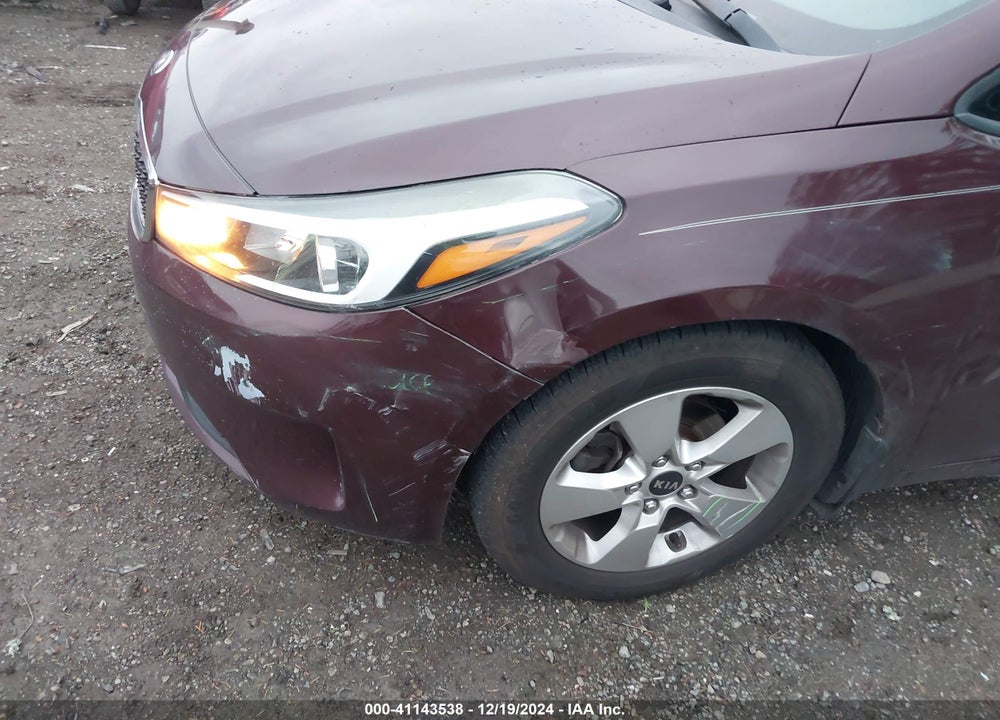 2017 KIA FORTE LX VIN: 3KPFK4A72HE146328