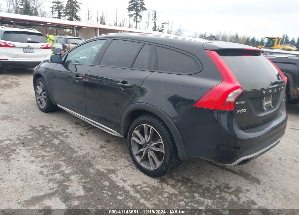 2018 VOLVO V60 CROSS COUNTRY T5 VIN: YV440MWKXJ2055592