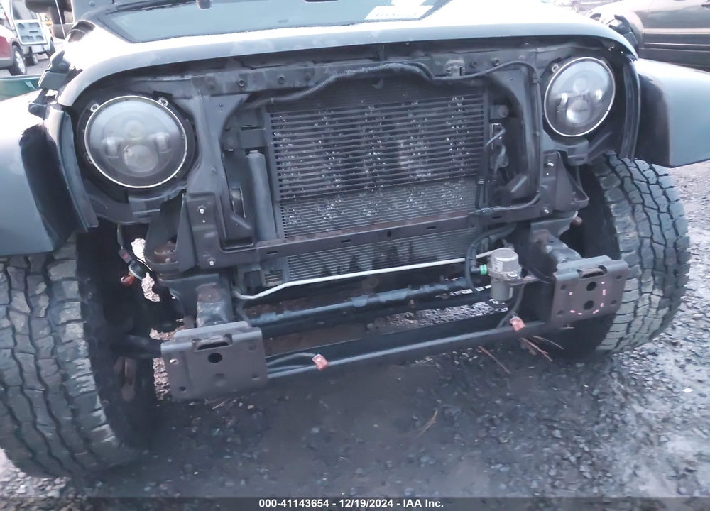 2014 JEEP WRANGLER UNLIMITED SAHARA VIN: 1C4BJWEG7EL130734