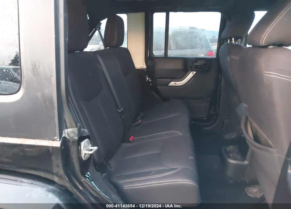2014 JEEP WRANGLER UNLIMITED SAHARA VIN: 1C4BJWEG7EL130734
