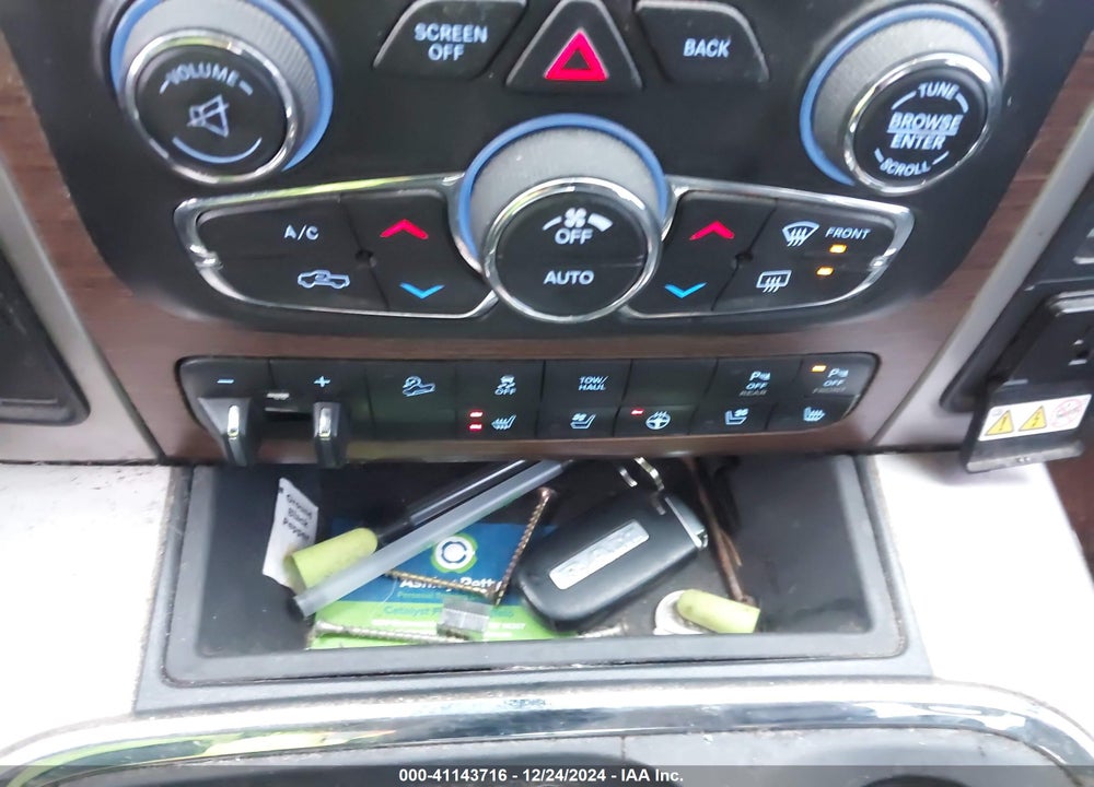 2017 RAM 2500 LAIE  4X4 6'4 BOX VIN: 3C6UR5FJ7HG679980