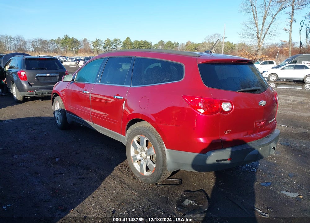 2011 CHEVROLET TRAVERSE VIN: 1GNKRGED2BJ262075