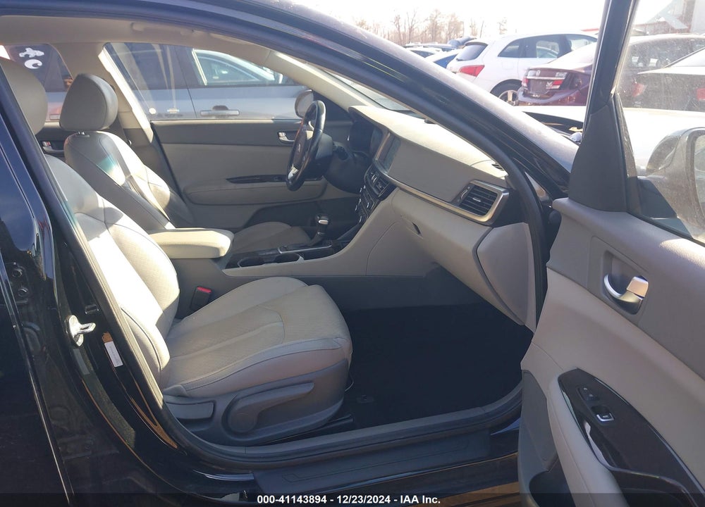 2018 KIA OPTIMA EX VIN: 5XXGU4L39JG245606