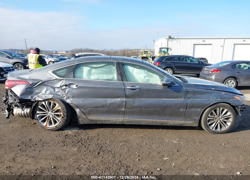 2016 HYUNDAI GENESIS 3.8 VIN: KMHGN4JE5GU125057