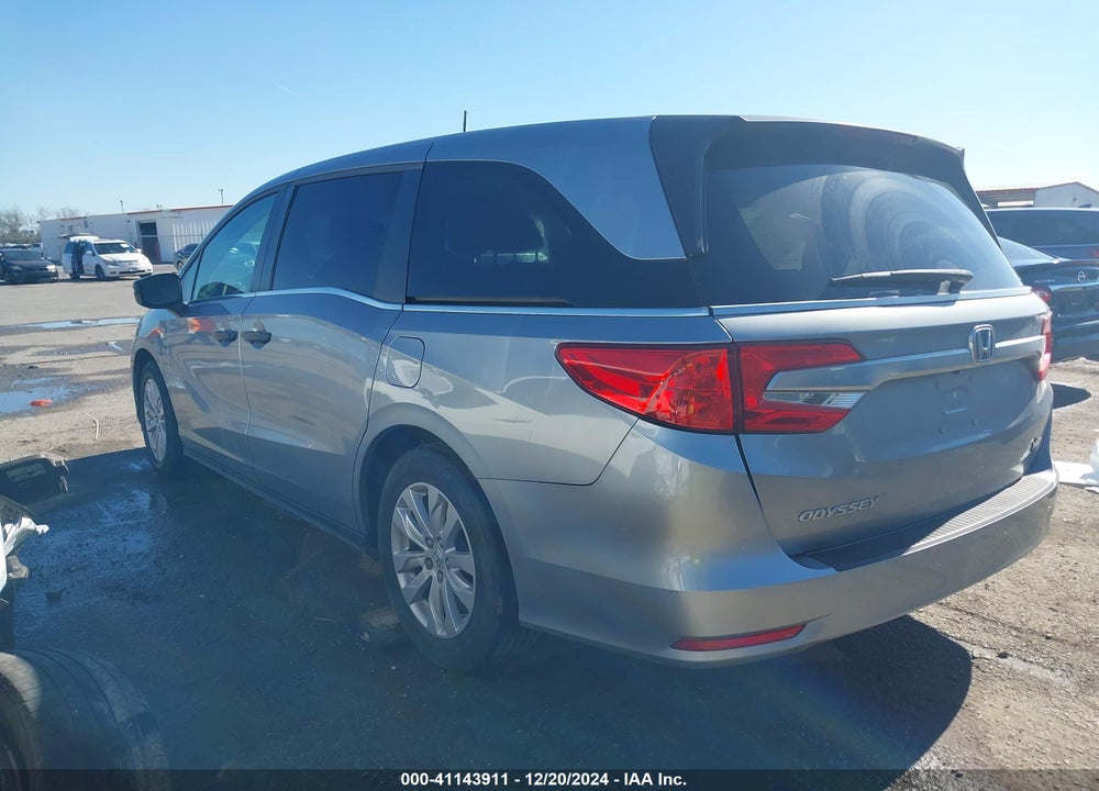 2019 HONDA ODYSSEY LX VIN: 5FNRL6H26KB126097