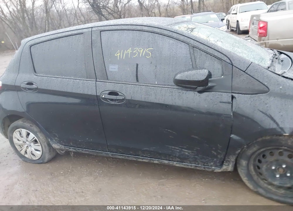 2013 TOYOTA YARIS LE VIN: JTDKTUD30DD544136