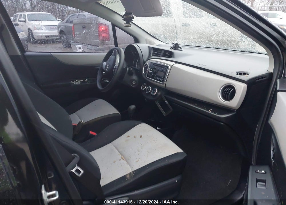 2013 TOYOTA YARIS LE VIN: JTDKTUD30DD544136