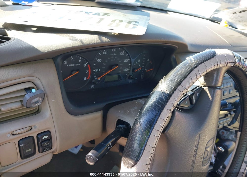 2001 HONDA ACCORD 2.3 EX VIN: JHMCG56611C027319