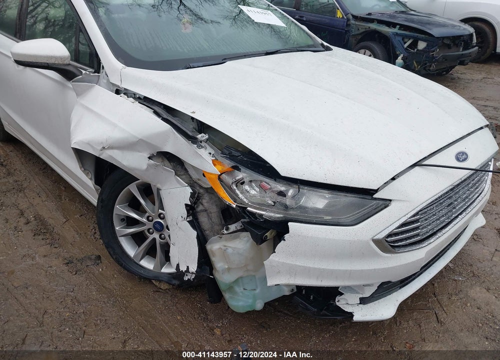 2017 FORD FUSION SE VIN: 3FA6P0H72HR287298