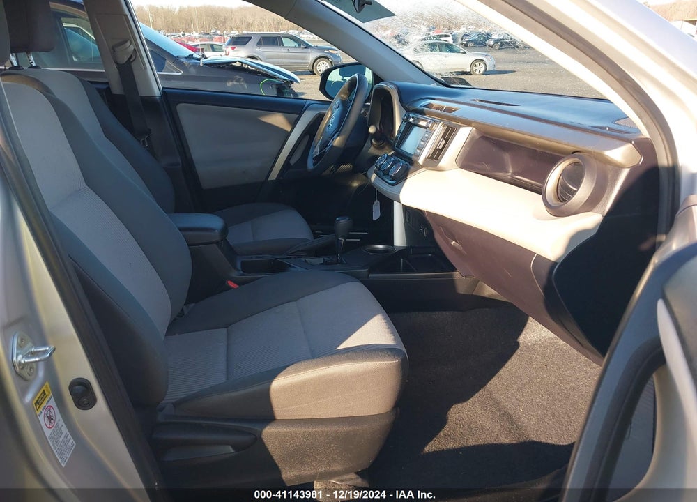 2015 TOYOTA RAV4 LE VIN: 2T3BFREV2FW275115