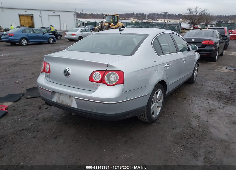 2008 VOLKSWAGEN PASSAT KOMFORT VIN: WVWAK73C58E015184