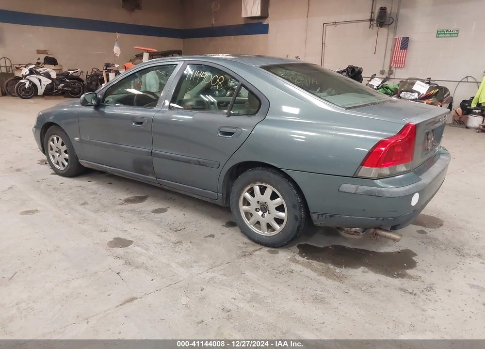 2002 VOLVO S60 2.4 VIN: YV1RS61R222170640