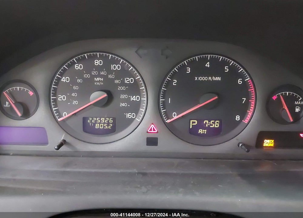 2002 VOLVO S60 2.4 VIN: YV1RS61R222170640