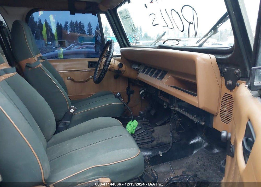 1995 JEEP WRANGLER / YJ SAHARA VIN: 1J4FY49S6SP265329