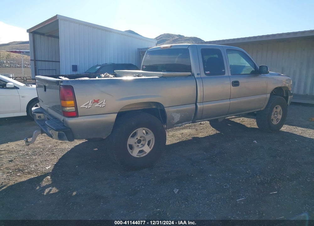 2001 CHEVROLET SILVERADO 1500 LS VIN: 1GCEK19V71E152088