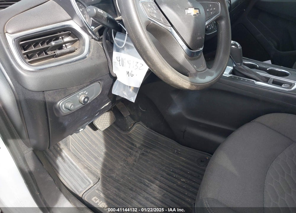 2019 CHEVROLET EQUINOX LT VIN: 2GNAXKEV2K6258201