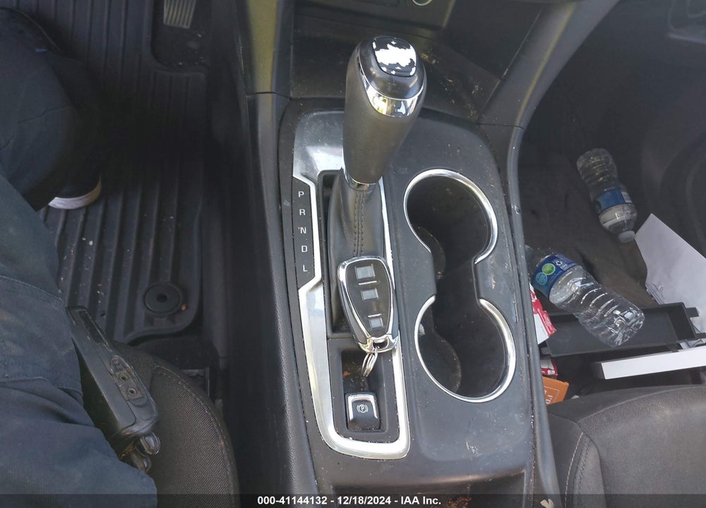 2019 CHEVROLET EQUINOX LT VIN: 2GNAXKEV2K6258201