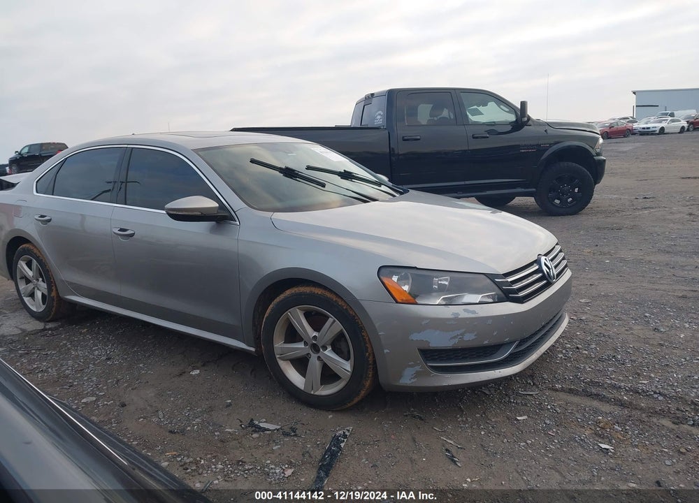 2012 VOLKSWAGEN PASSAT 2.5L SE VIN: 1VWBP7A3XCC084365