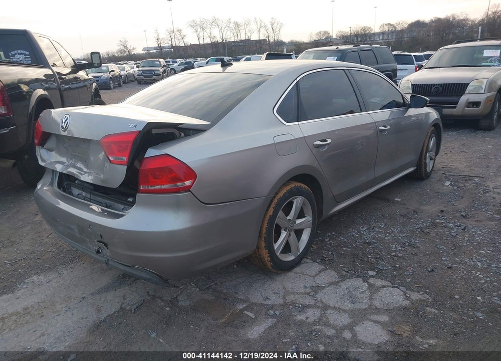2012 VOLKSWAGEN PASSAT 2.5L SE VIN: 1VWBP7A3XCC084365