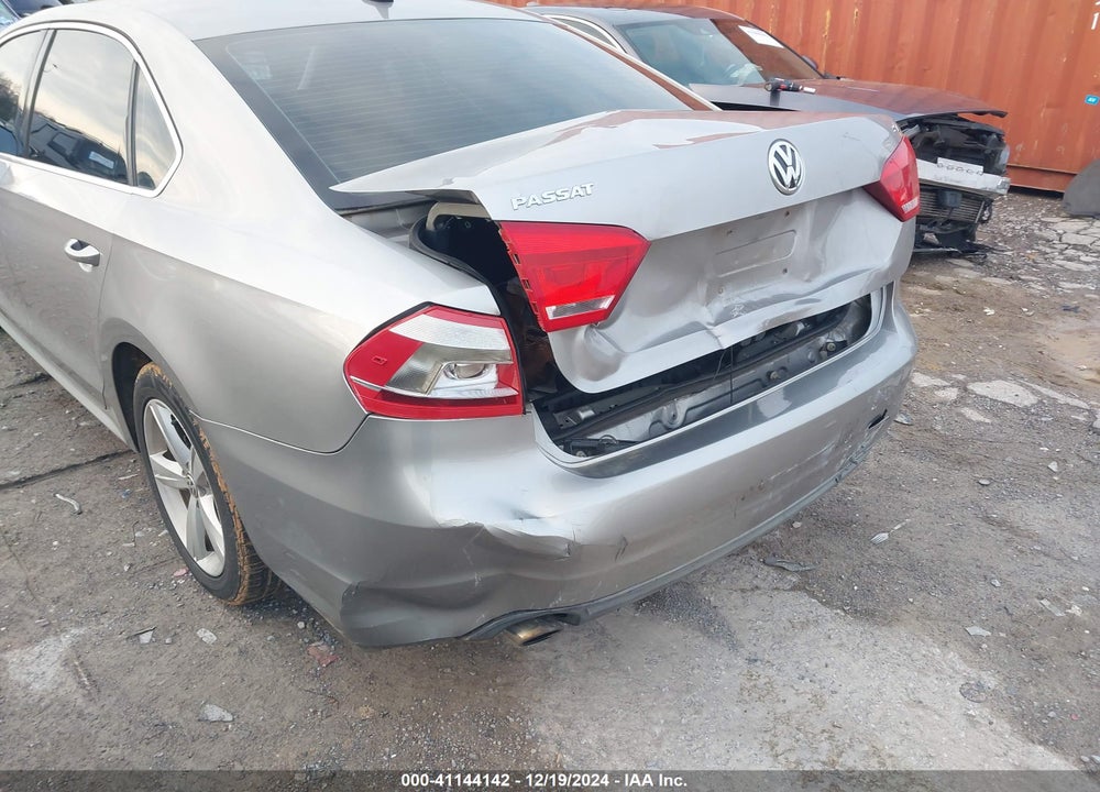 2012 VOLKSWAGEN PASSAT 2.5L SE VIN: 1VWBP7A3XCC084365