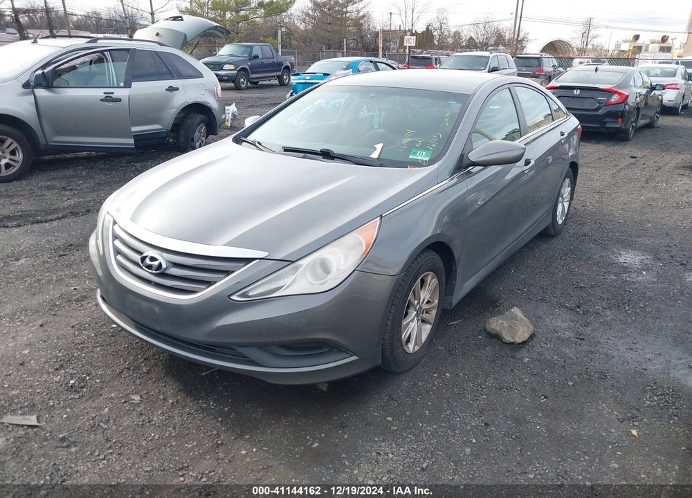 2014 HYUNDAI SONATA GLS VIN: 5NPEB4AC3EH849176