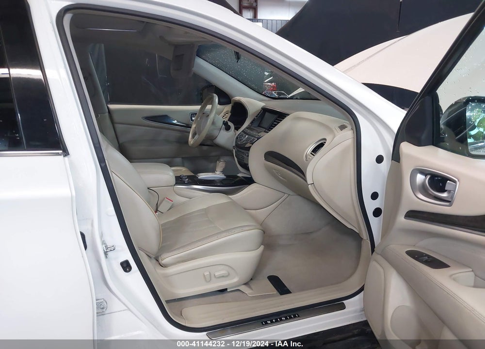 2013 INFINITI JX35 VIN: 5N1AL0MM1DC331355