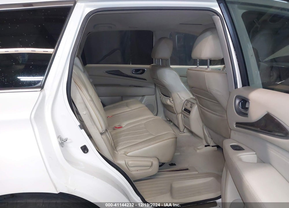2013 INFINITI JX35 VIN: 5N1AL0MM1DC331355