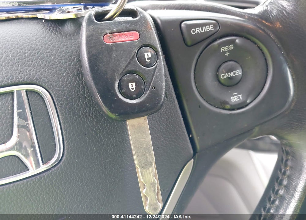 2013 HONDA CR-V EX-L VIN: 2HKRM4H70DH639685