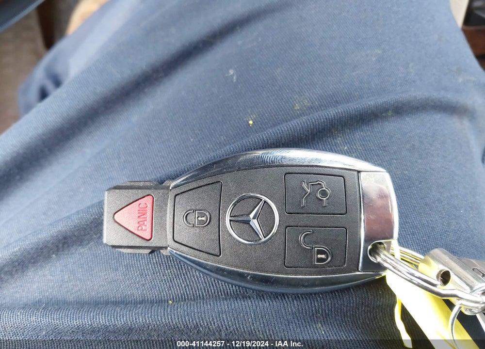 2014 MERCEDES-BENZ E 350 4MATIC VIN: WDDHF8JB3EA936136