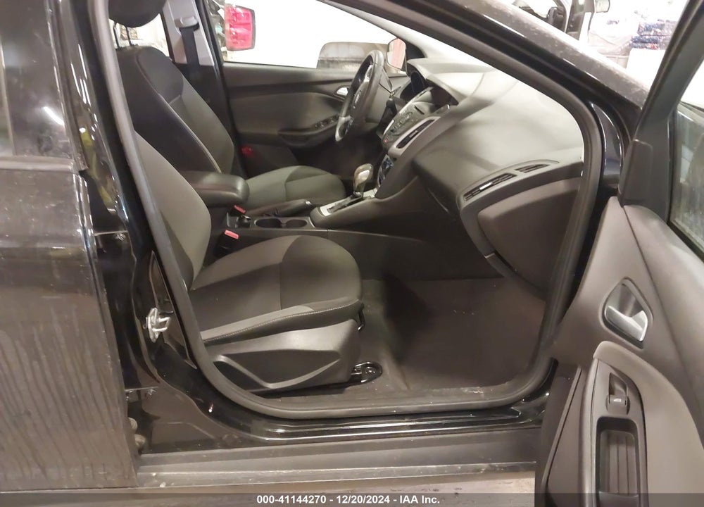 2014 FORD FOCUS VIN: 1FADP3F24EL412540