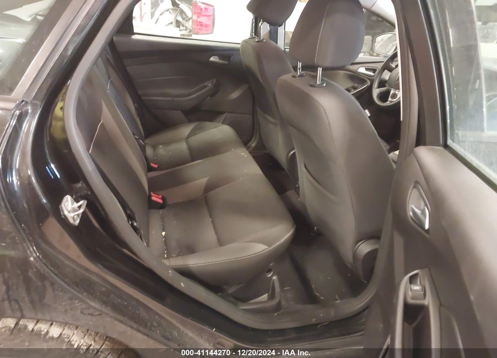 2014 FORD FOCUS VIN: 1FADP3F24EL412540