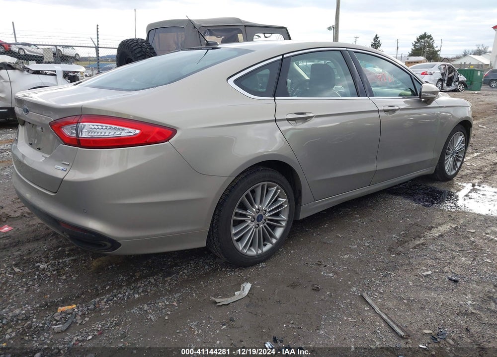 2016 FORD FUSION SE VIN: 3FA6P0T96GR127819