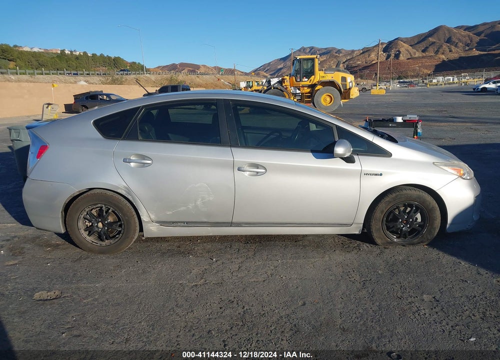 2013 TOYOTA PRIUS VIN: JTDKN3DU6D0351039