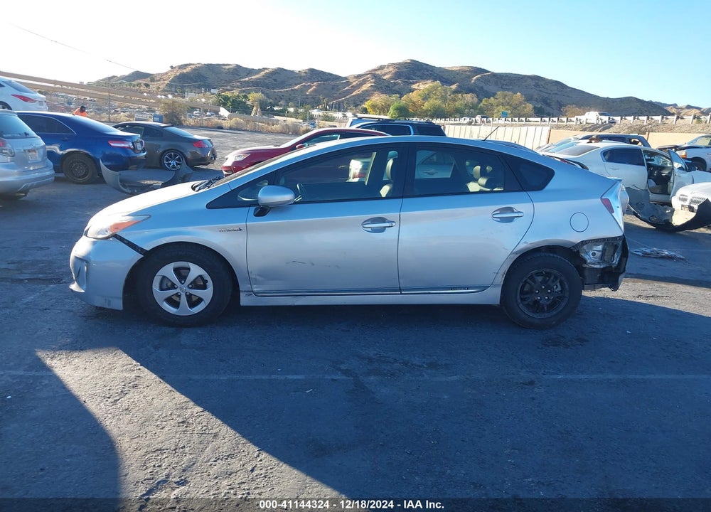 2013 TOYOTA PRIUS VIN: JTDKN3DU6D0351039
