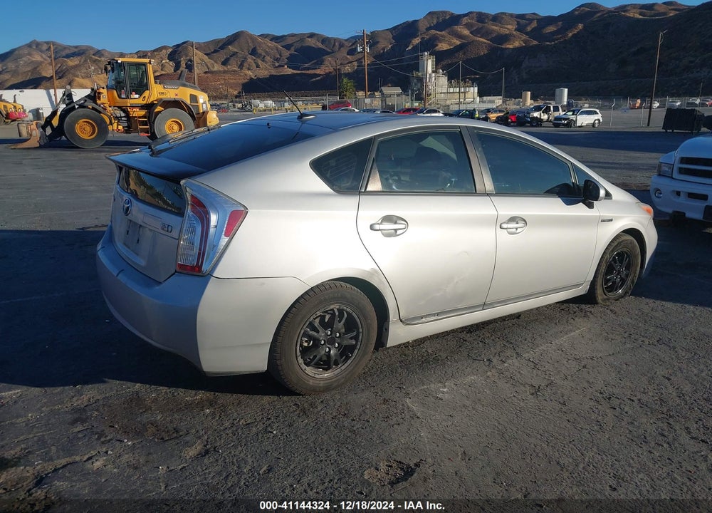 2013 TOYOTA PRIUS VIN: JTDKN3DU6D0351039