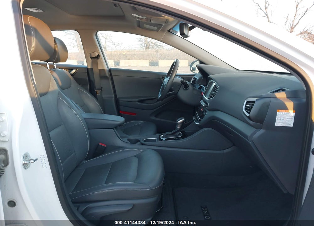2017 HYUNDAI IONIQ HYBRID LIMITED VIN: KMHC05LC4HU023524