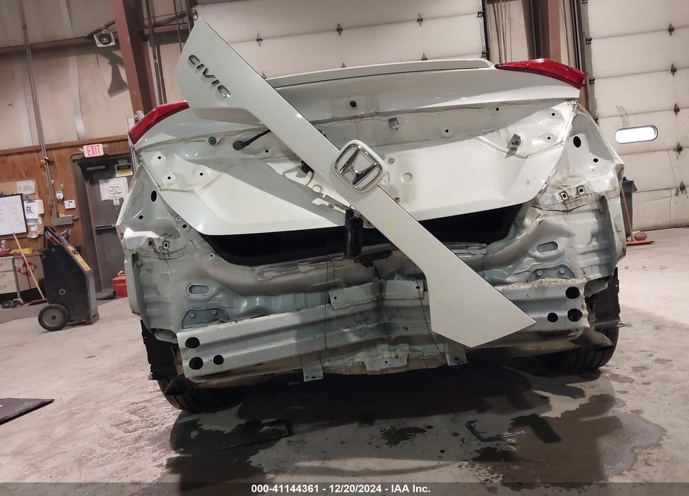 2018 HONDA CIVIC EX-T VIN: JHMFC1F38JX037300