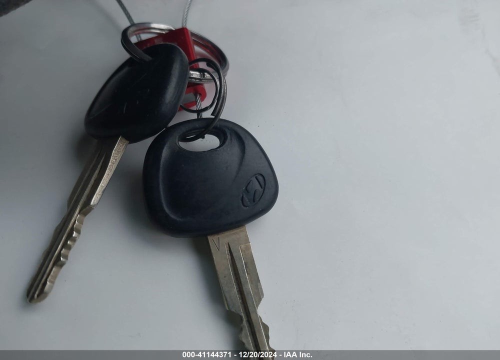 2011 HYUNDAI ACCENT VIN: KMHCN4AC5BU573367