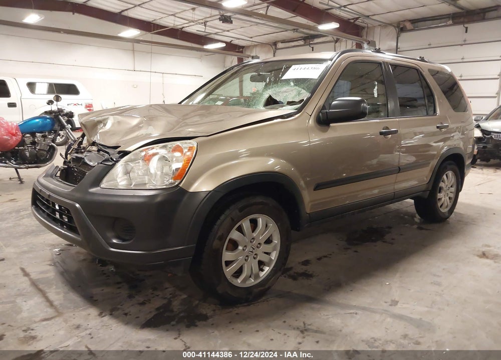 2005 HONDA CR-V LX VIN: JHLRD78535C054115