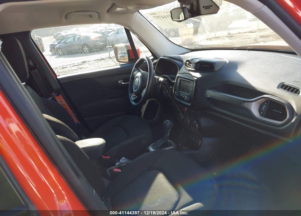 2016 JEEP RENEGADE LATITUDE VIN: ZACCJABT3GPD97392