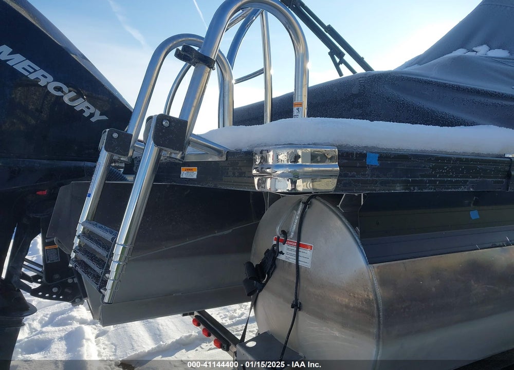 2023 BARLETTA PONTOON VIN: BDF12820H223
