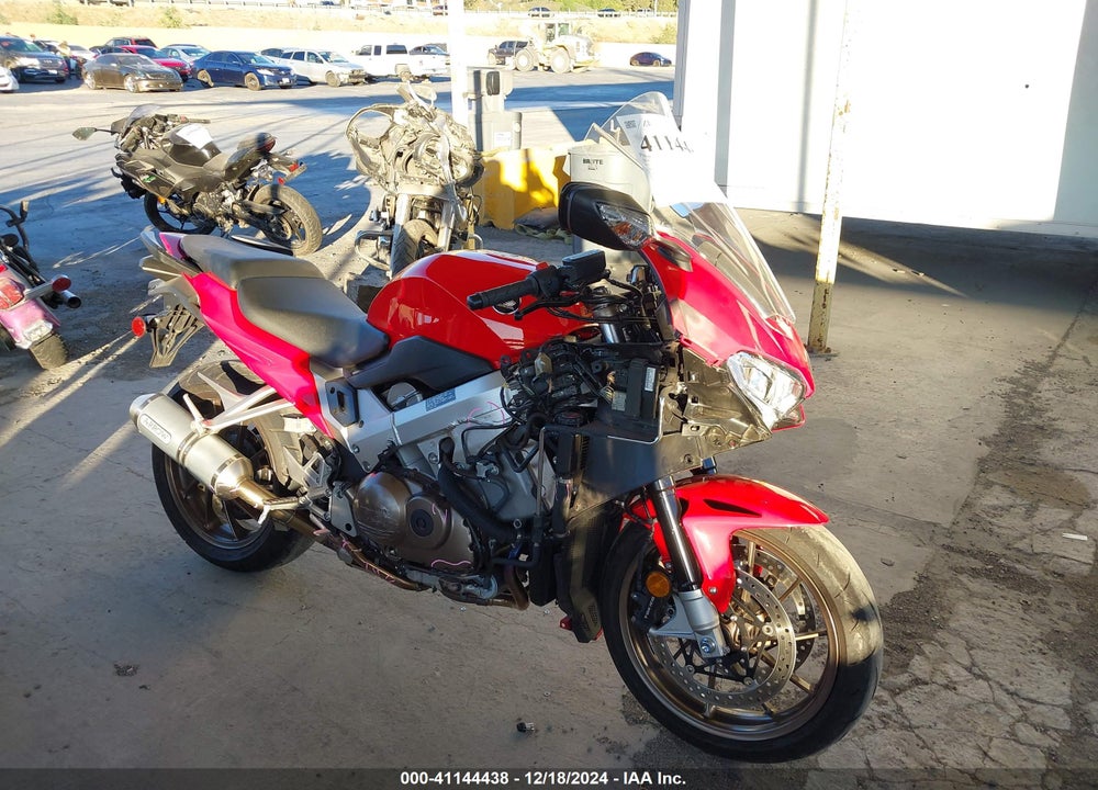 2014 HONDA VFR800 F VIN: JH2RC7911EK000854
