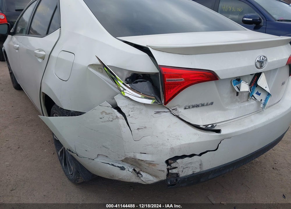 2017 TOYOTA COROLLA SE VIN: 5YFBURHE6HP587467